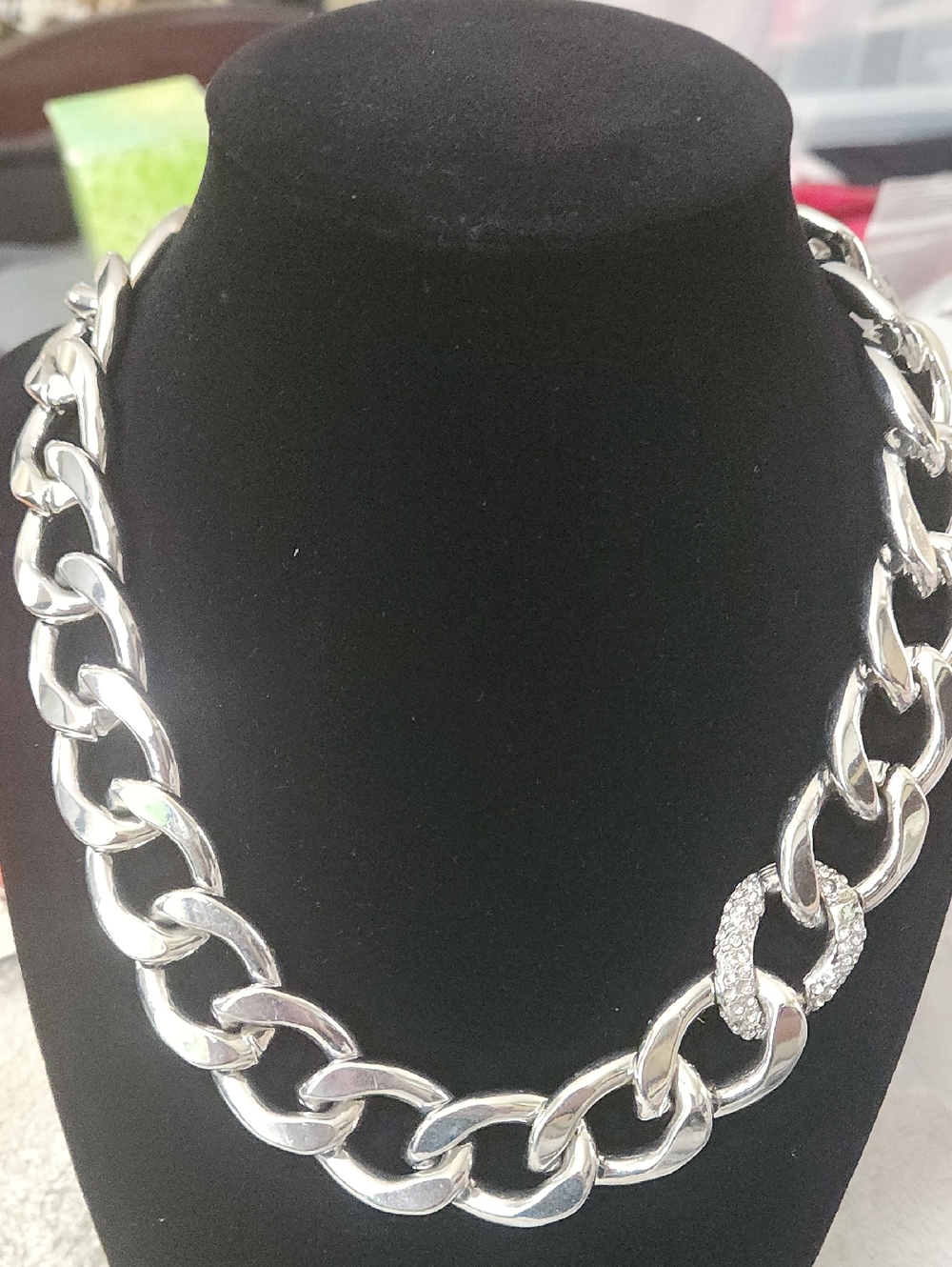 Worthington Chunky silver color statement necklace